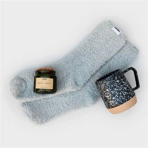 Kit cocooning mug bougie chaussettes cadeau meilleure amie