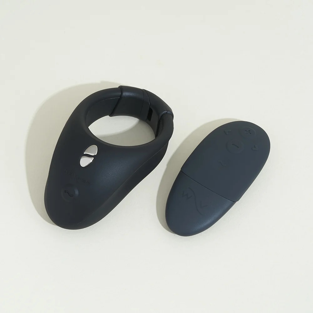 Anneau vibrant connecté ouvrable We-Vibe Bond avec sa télécommande