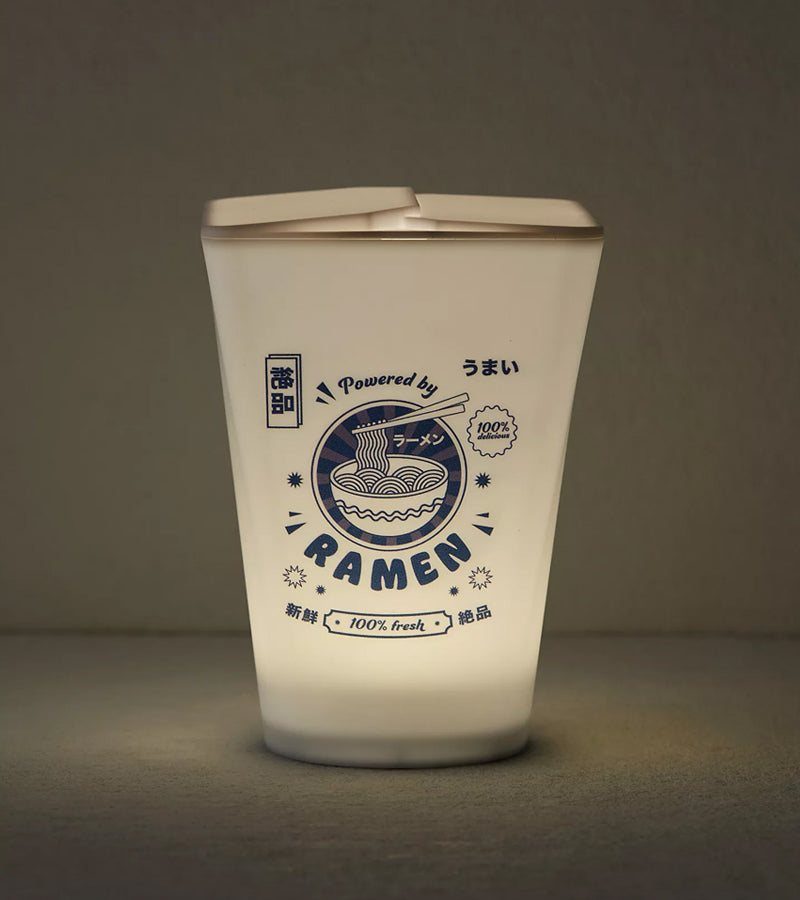 Veilleuse en forme de boîte de ramen à emporter allumée