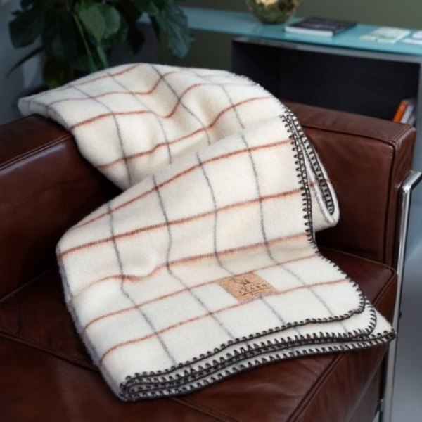 Plaid en laine française tissé dans les Pyrénées